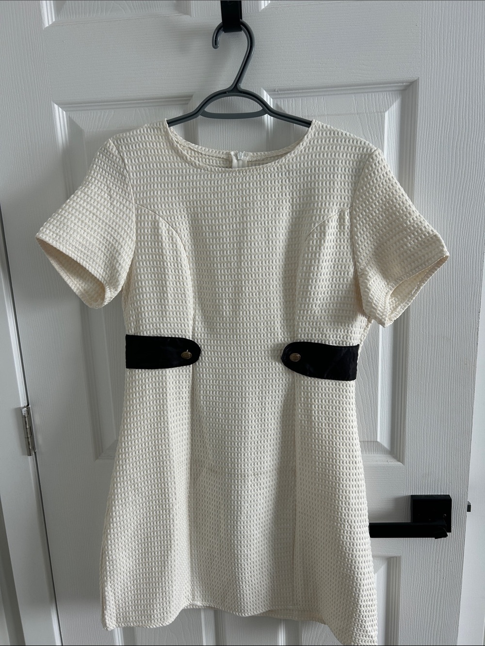 Cream Textured Short Sleeve Dress with Black Waist Accents